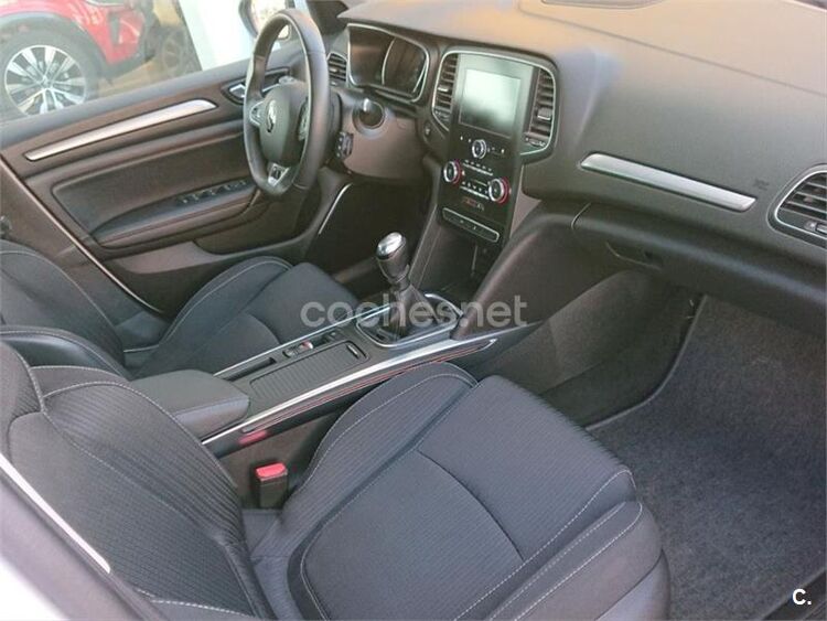 Renault Megane Zen Tce GPF 103 kW 140CV foto 12