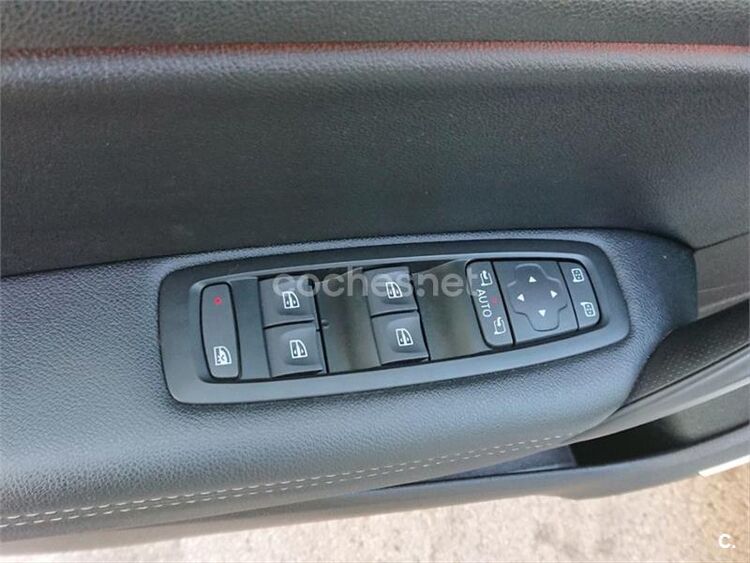 Renault Megane Zen Tce GPF 103 kW 140CV foto 15